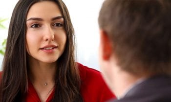 Comment répondre à la question « Parlez-moi de vous, Présentez-vous »?