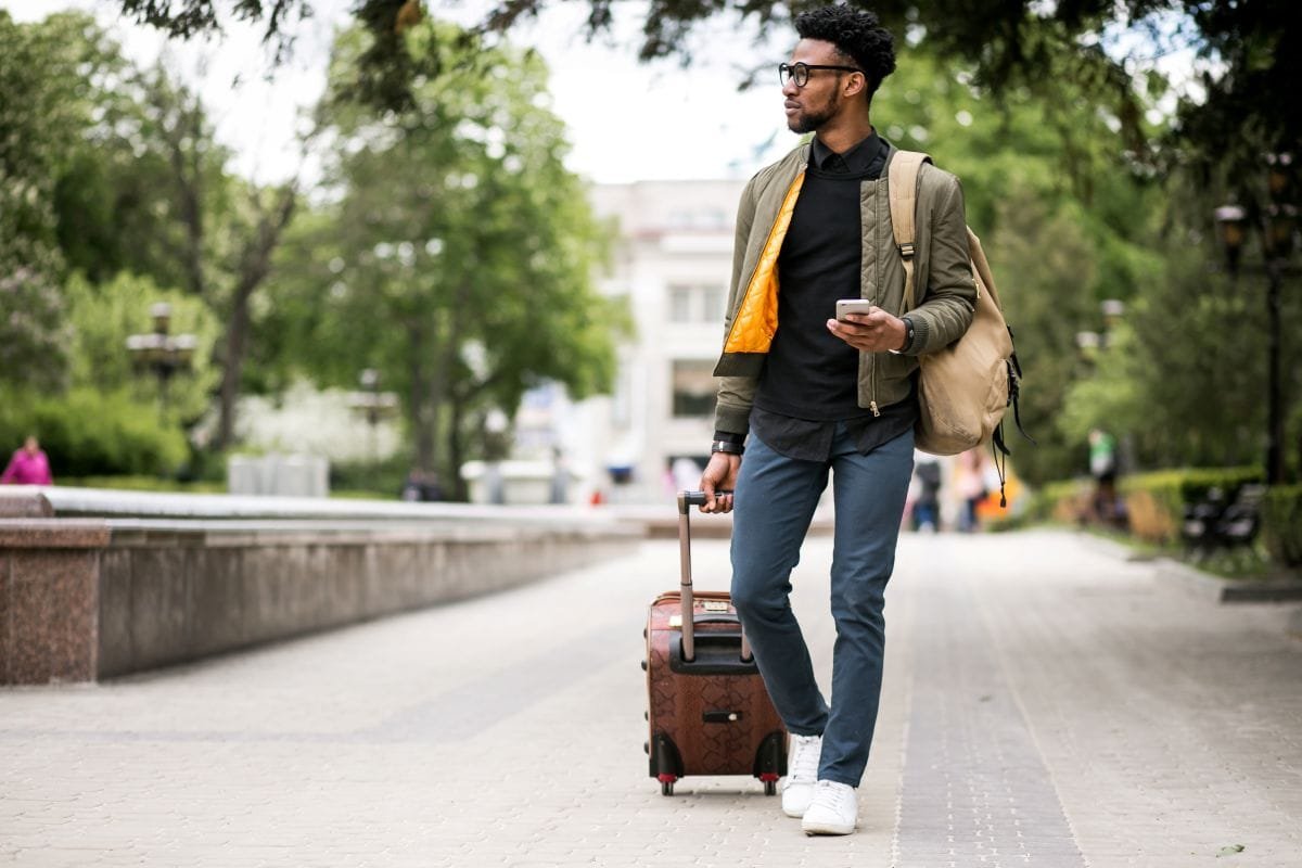 Homme-qui-va-a-une-rendez-vous